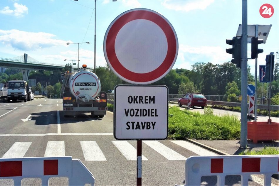 Dopravné obmedzenia na Orlovskom moste: Takto to tam vyzerá