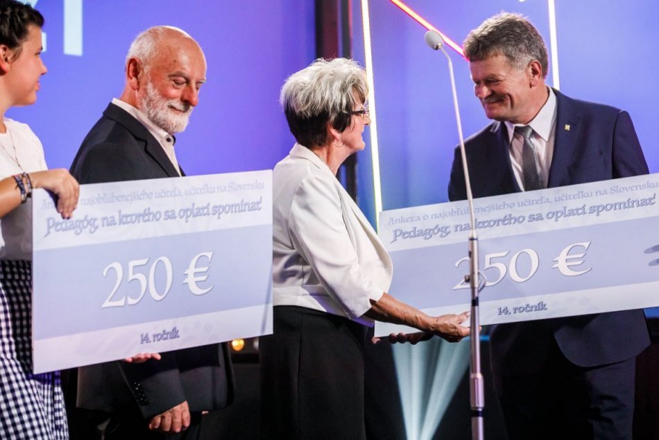 FOTO: Pavol Mičúch si prevzal cenu Pedagóg, na ktorého sa oplatí spomínať